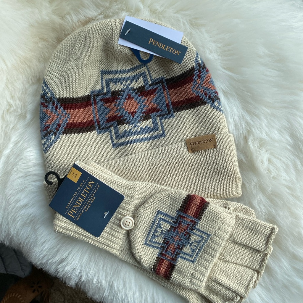 Pendleton Knit Hat And Matching Glove/Mitten Set